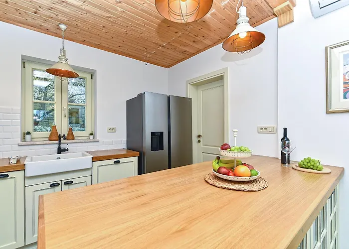 Villa Rakovci 2303