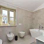 Villa Rakovci 2303 *