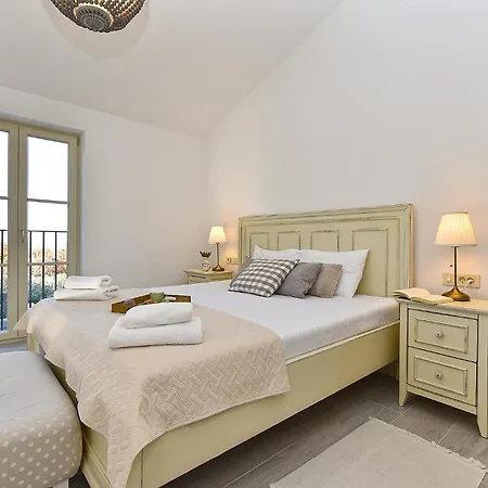 Villa Ardiletta 2303