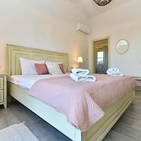 Villa Ardiletta 2303 *